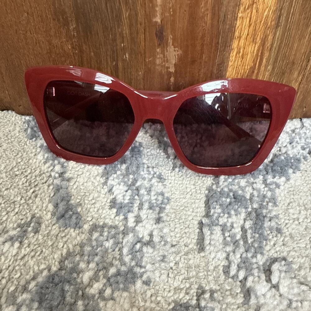 Women's DOT DASH 'Sunata ' UV400 Cat Eye Sunglasses Red